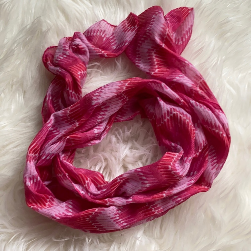 Pink pattern scarf